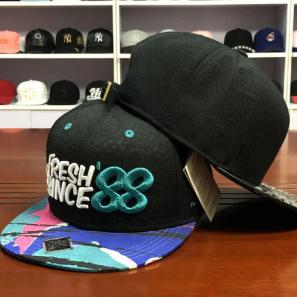 Personalized private labels custom design flat brim embroidery logo snapback hats caps