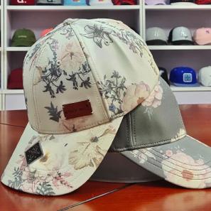 Soft Cotton Sports Dad Hats Spring Printing Flower Logo Little Metal Patch In Front
