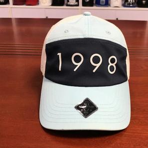 OEM Baseball Dad Hats Black And White Soft Printing 1998 Logo Weaving Plastic Buckle